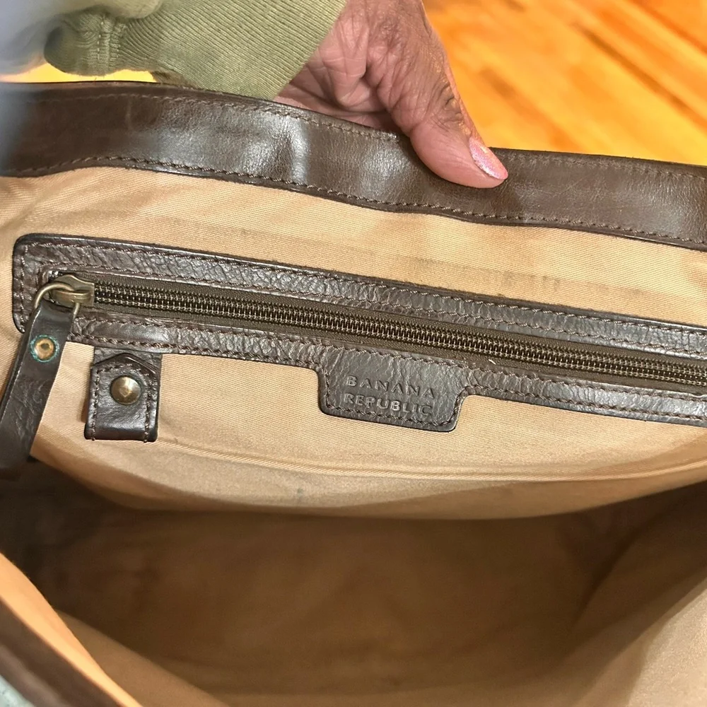 Banana Republic Ameribag Brown Leather Messenger Laptop Briefcase Bag 17 x 13